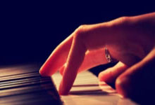 维拉利尔主场发威，豪取三分